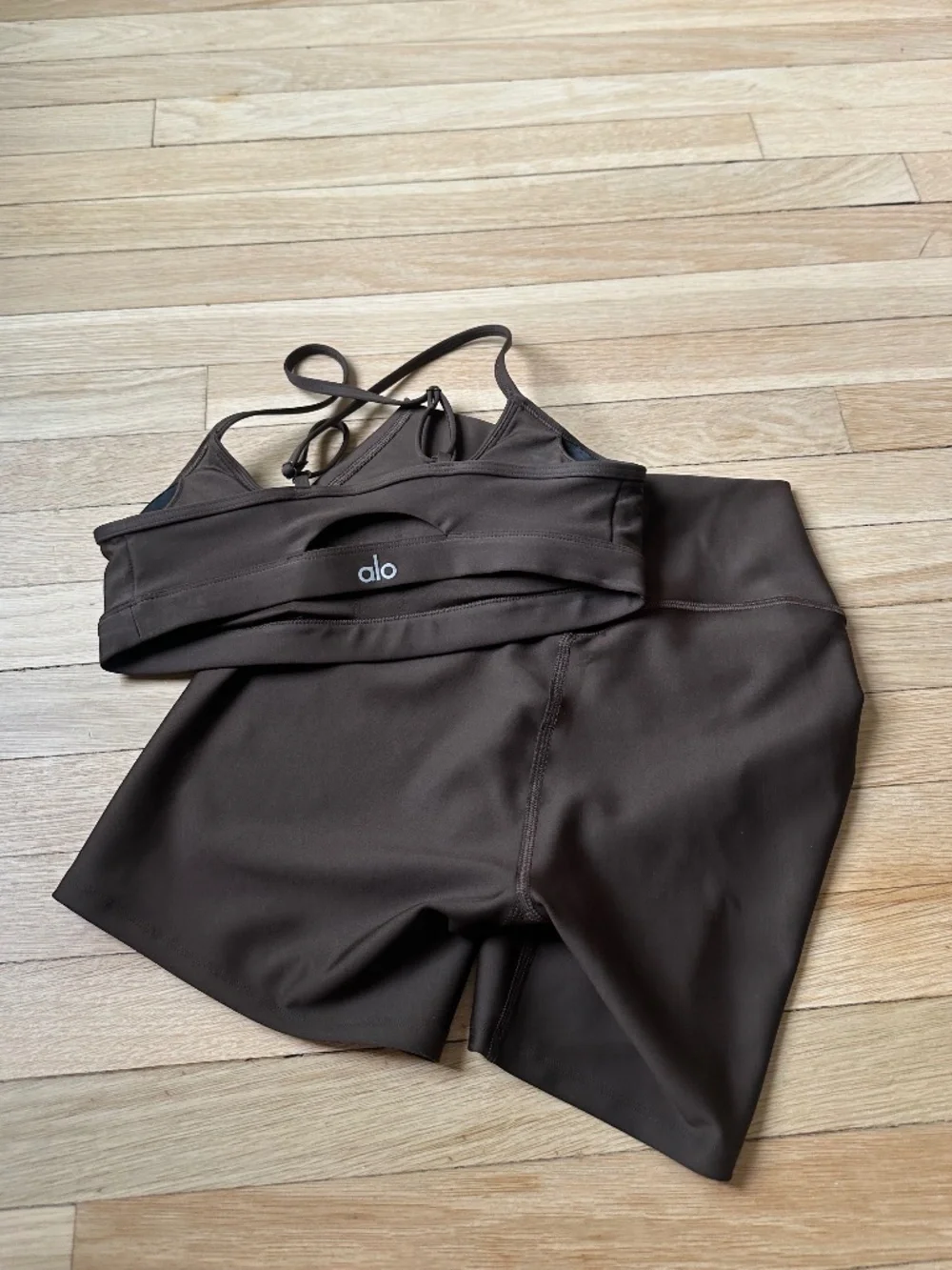 Alo yoga brown workout set